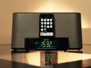 sony speaker dock clock radio review